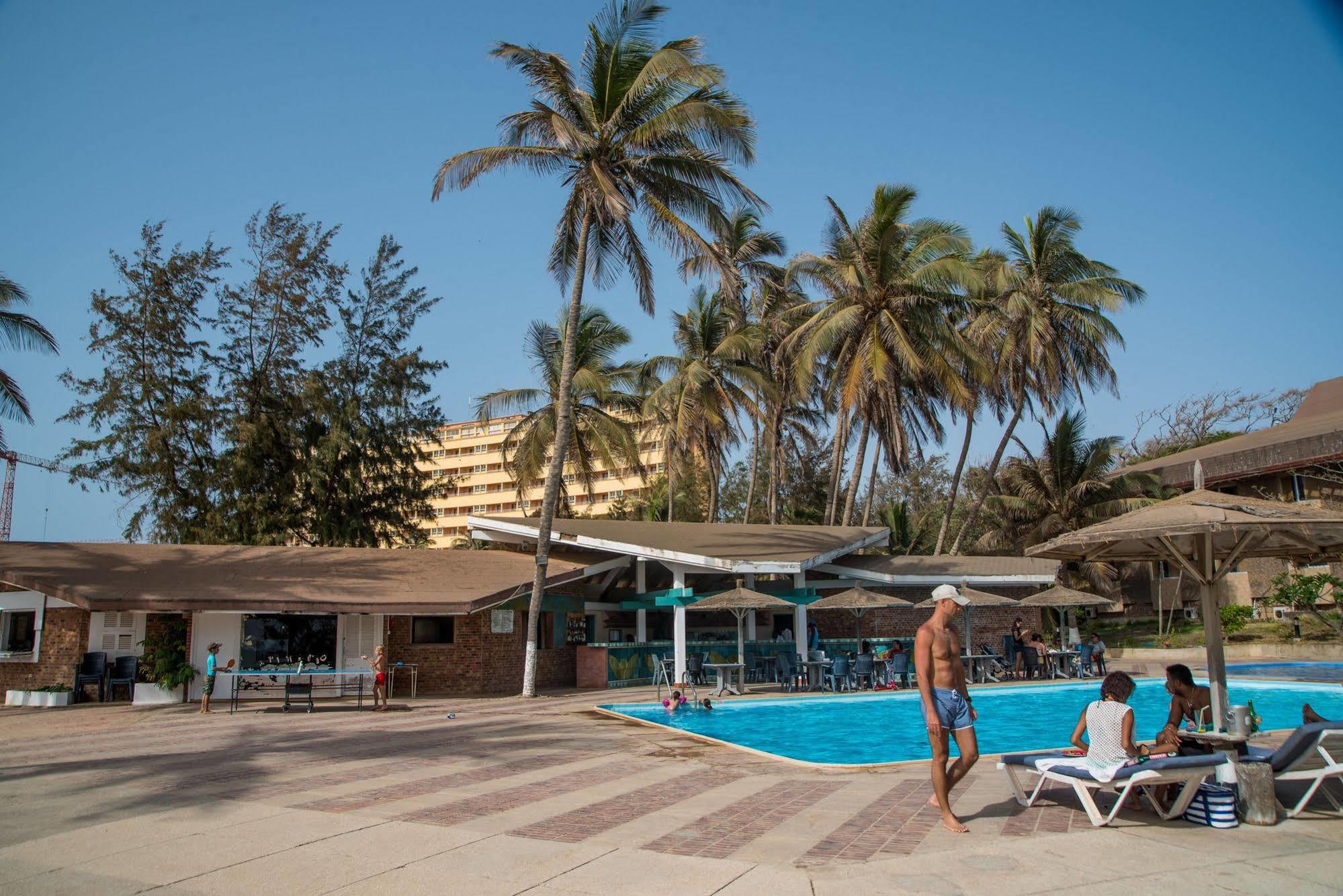 Ngor Diarama Hotel ดาการ์ ภายนอก รูปภาพ