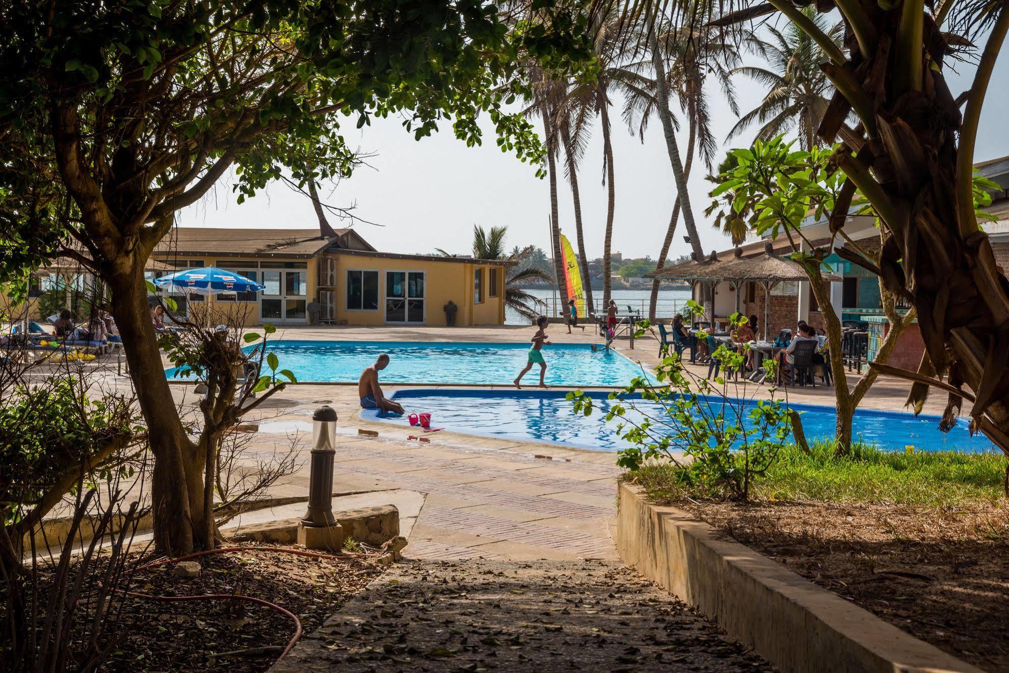 Ngor Diarama Hotel ดาการ์ ภายนอก รูปภาพ